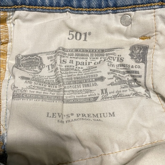 Levi's 501 Premium Button Fly High Rise Fringe Medium Wash Ankle Denim Size 25 - Picture 9 of 12